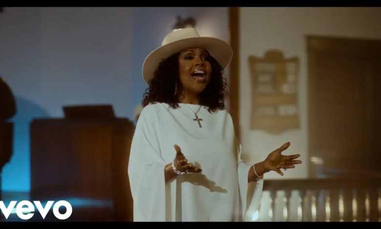 CeCe Winans - Amazing Grace (Official Video)